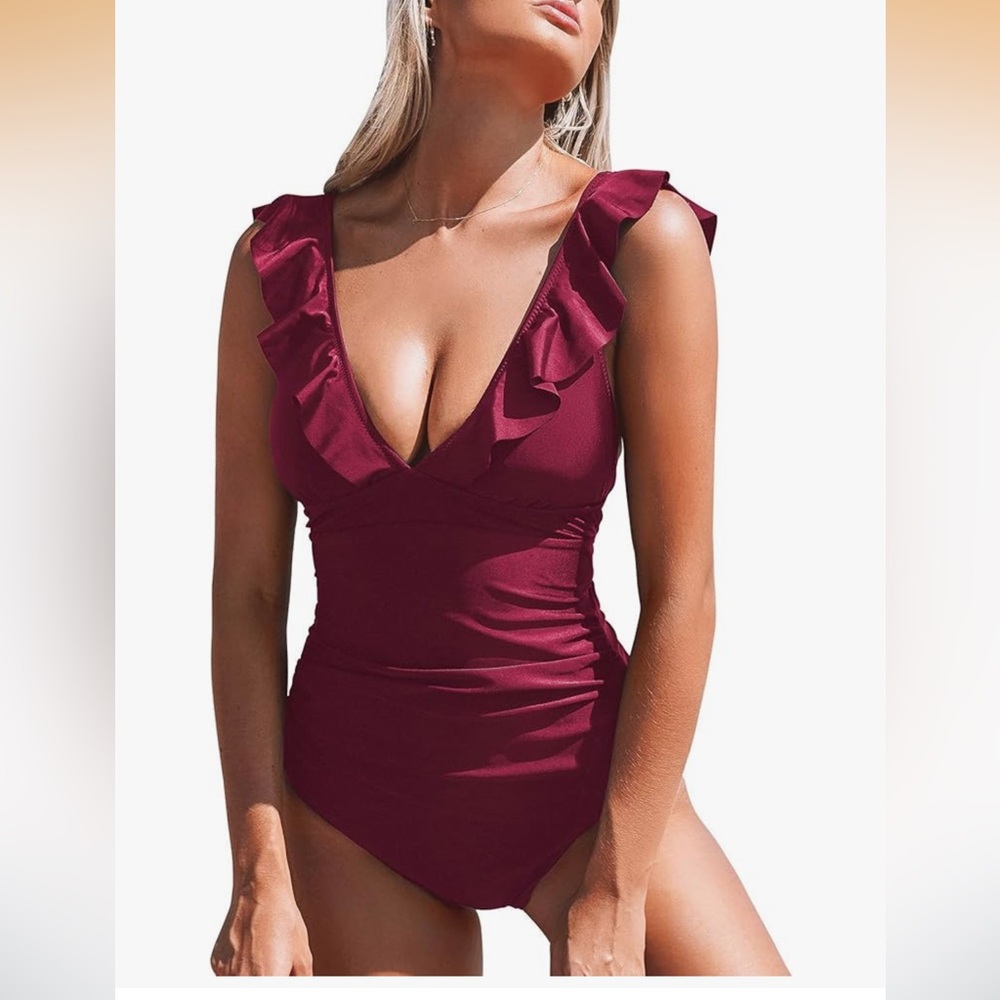 CUPSHE Ruffled Lace-Up One Piece Swimsuit NWT Size M Boho Back Cutout Suit